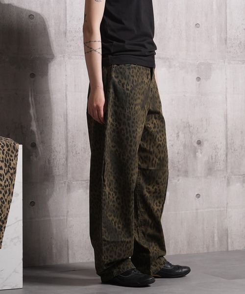 BIG CITY MARKET(ビッグシティマーケット)の「【D-LAND】レオパード バレルレッグパンツ / Leopard Barrel Leg Pants(その他パンツ・メンズ・カーキ/ベージュ・S/M)」の12枚目の写真