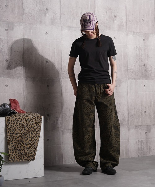 BIG CITY MARKET(ビッグシティマーケット)の「【D-LAND】レオパード バレルレッグパンツ / Leopard Barrel Leg Pants(その他パンツ・メンズ・カーキ/ベージュ・S/M)」の13枚目の写真