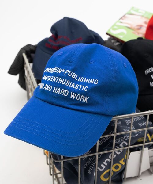 FFEIN（フェイン）の「【FFEIN(フェイン)】3段メッセージ刺繍キャップ / 刺繍　深めキャップ（キャップ・メンズ・レッド/ベージュ/ネイビー/ブラック/ブルー・FREE）」の8枚目の写真