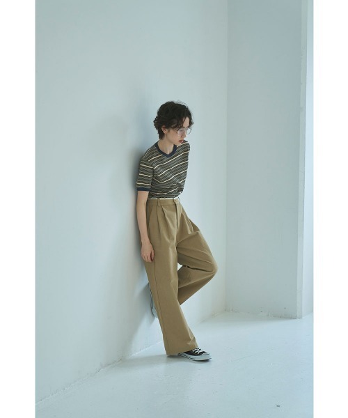 marjour（マージュール）の「RINGER BORDER TEE（Tシャツ/カットソー・レディース・オフホワイト/カーキ・M）」の9枚目の写真