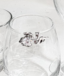 Y/lim（イリム）の「メタルフラワーイヤーカフ（イヤーカフ）」