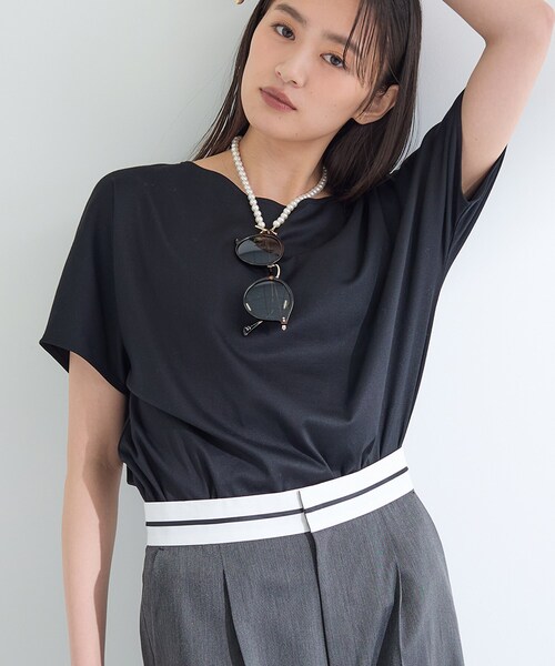 INDIVI(インディヴィ)の「【インナーとしても活躍!】シンプルTシャツ(Tシャツ/カットソー・レディース・サックスブルー/ブラック/キャメル/ホワイト・38/34/15 /13/05/19)」の11枚目の写真