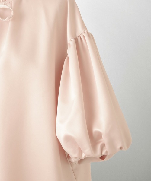 HUIT bouquet（ユイット）の「2way サテン ブラウス HUIT（シャツ/ブラウス・レディース・ピンク/アイボリー/ブラック・M）」の19枚目の写真