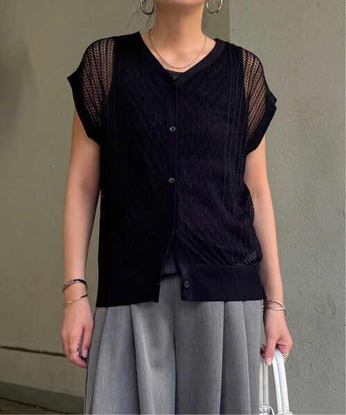 LBC（エルビーシー）の「透かし編み2WAYベスト（ベスト・レディース・ブラウン系その他/ライトブルー/ブラック/ベージュ・M）」の6枚目の写真