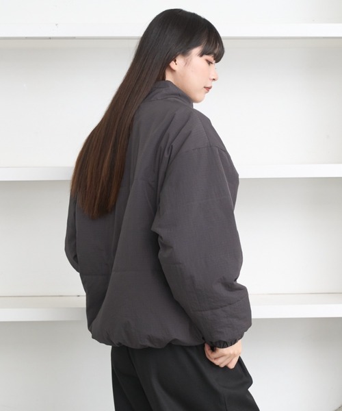 flaner（フラネ）の「Loose ripstop padding blouson / ルーズリップストップ中綿ブルゾン（ダウンジャケット/コート・レディース・ネイビー/グレー・LARGE/MEDIUM）」の8枚目の写真