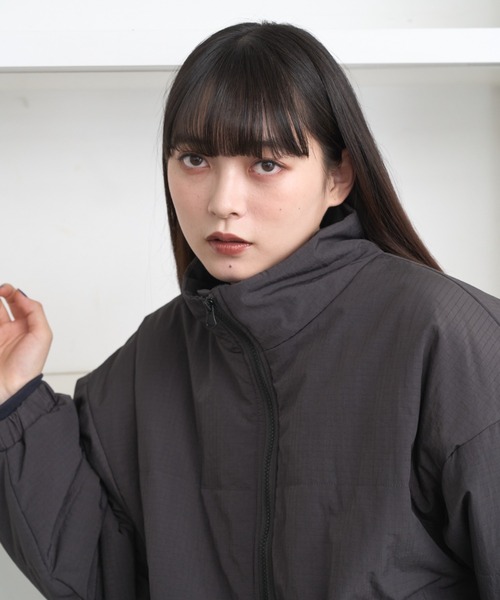 flaner（フラネ）の「Loose ripstop padding blouson / ルーズリップストップ中綿ブルゾン（ダウンジャケット/コート・レディース・ネイビー/グレー・LARGE/MEDIUM）」の12枚目の写真