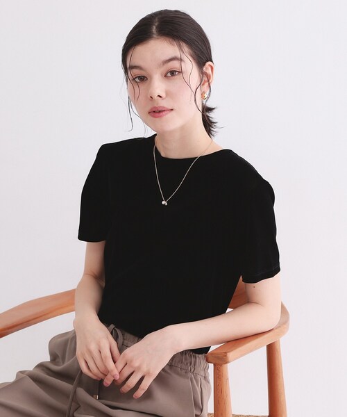 OPAQUE.CLIP（オペークドットクリップ）の「フロッキーチュールTシャツ【洗濯機洗い可】（Tシャツ/カットソー・レディース・ブラック/ネイビー/ピンク/ダークブラウン・42/40/38）」の2枚目の写真