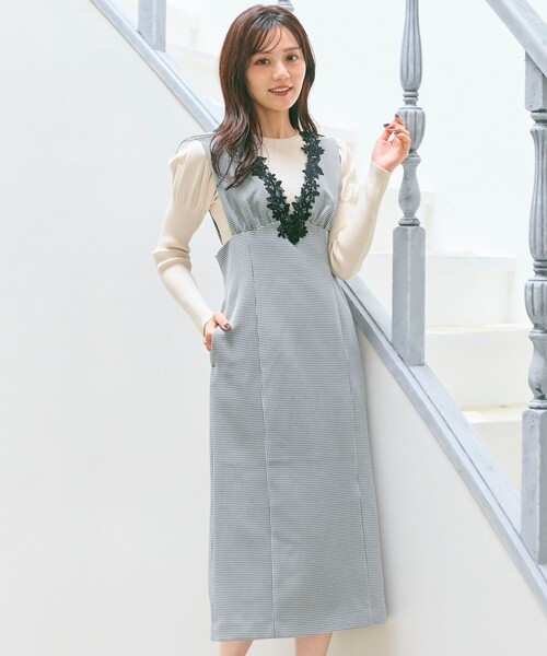 Feroux（フェルゥ）の「美シルエットレース ジャンパースカート（スカート・レディース・ホワイト系2/グレー系・MEDIUM/SMALL）」の2枚目の写真