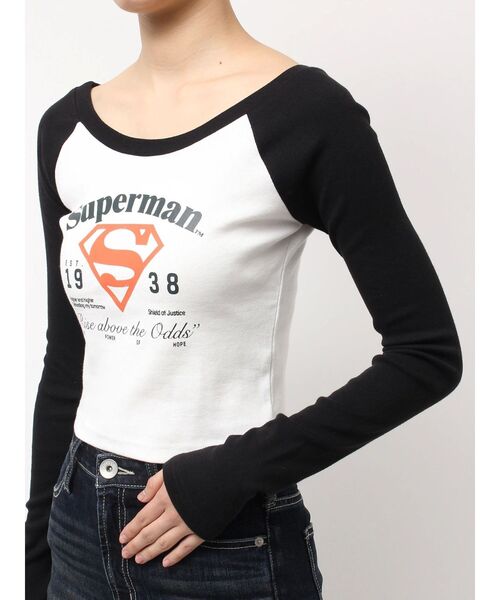 SUPERMAN（スーパーマン）の「SUPERMAN GYDA 2WAYラグランショートトップス（Tシャツ/カットソー・レディース・ブラック/オフホワイト・FREE）」の10枚目の写真