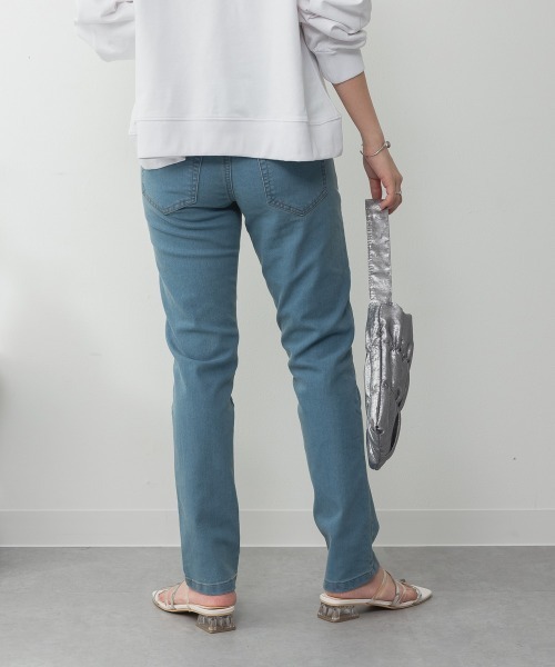 RCD(アールシーディー)の「ストレッチデニムウエストゴムスリムパンツ(デニムパンツ・レディース・ワンウォッシュ/ブルー/ネイビー・L/M/3L/LL/4L)」の7枚目の写真