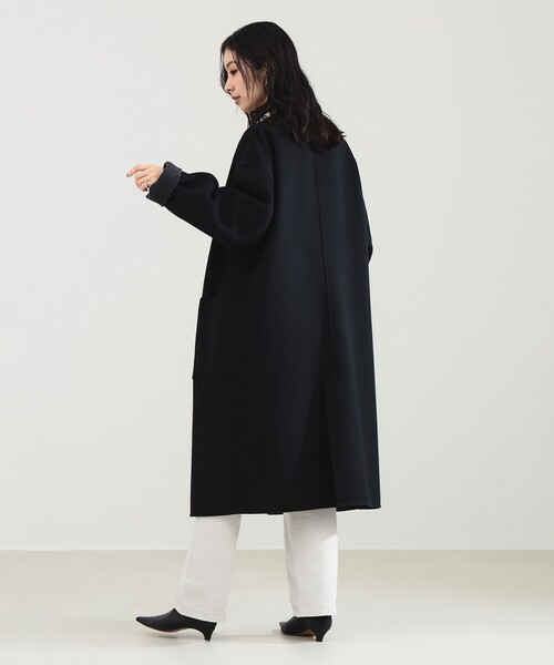 Demi-Luxe BEAMS（デミルクス ビームス）の「【1/9値下げ】【ビームスの百名品】リバー Vネック ロングコート（ノーカラーコート・レディース・チャコールグレー/ベージュ・34/36/38）」の6枚目の写真