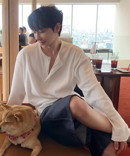 VIBGYOR（ヴィブジョー）の「【ABREATH】オーバサイズリブヘンリーネックロングTシャツ（CN）（Tシャツ/カットソー・メンズ・ホワイト/ブラック・MEDIUM/LARGE/X-LARGE）」の4枚目の写真