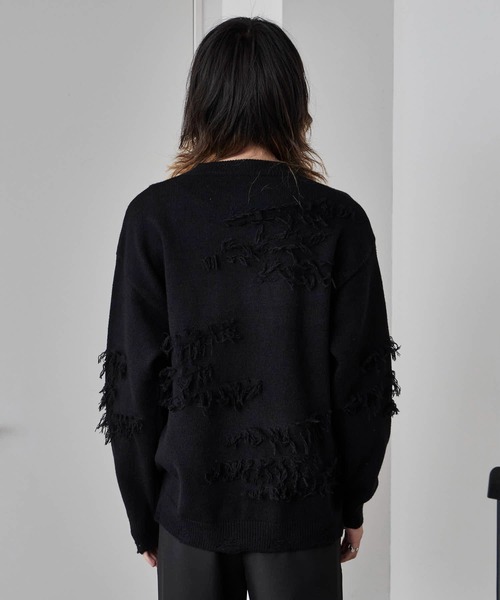 Theater code(シアターコード)の「Fringe Design Distressed Crew Neck Sweater / フリンジデザイン ダメージ加工 クルーネックニットセーター 秋 秋服メンズ 2026年秋冬 冬服(ニット/セーター・メンズ・ホワイト/ブラック・L/M)」の8枚目の写真