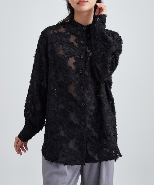 Lace Ladies(レースレディース)の「花柄 フリンジ ジャガード 長袖 ブラウス(シャツ/ブラウス・レディース・グレー/アイボリー/ブラック/ホワイト・S/FREE)」の1枚目の写真