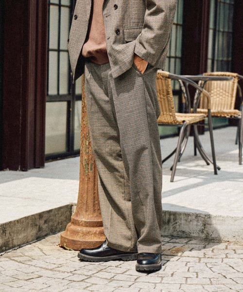 niko and...(ニコアンド)の「ワンタックストレートスラックス(スラックス・メンズ・ネイビー/ベージュ・MEDIUM/LARGE)」の2枚目の写真