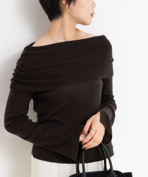 NOLLEY’S Sophi（ノーリーズソフィ）の「カシミヤ混ガーゼ風リブオフショルプルオーバーニット（ニット/セーター・レディース・グレー/ベビーピンク/ダークブラウン・38）」の3枚目の写真