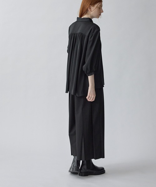 ATSURO TAYAMA(アツロウタヤマ)の「タックフレアパンツ(その他パンツ・レディース・グレー/ブラック・M/L)」の17枚目の写真