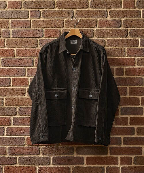 SHIPS（シップス）の「SHIPS: AUTHENTIC ダブルポケット コーデュロイ シャツ アウター（その他アウター・メンズ・ダークグレー/ネイビー/ブラウン・SMALL/MEDIUM/LARGE/X-LARGE）」の2枚目の写真