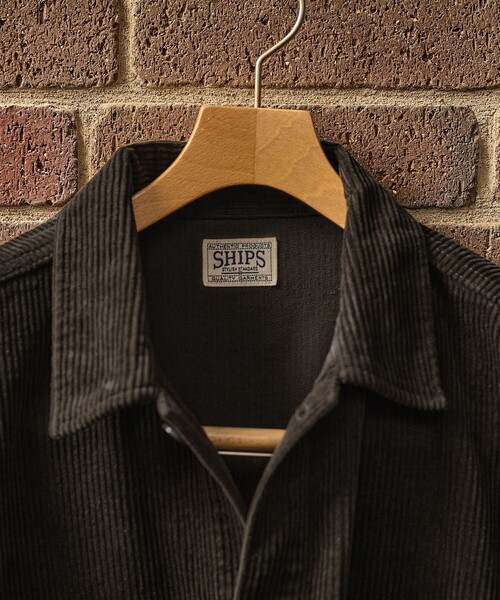 SHIPS（シップス）の「SHIPS: AUTHENTIC ダブルポケット コーデュロイ シャツ アウター（その他アウター・メンズ・ダークグレー/ネイビー/ブラウン・SMALL/MEDIUM/LARGE/X-LARGE）」の4枚目の写真