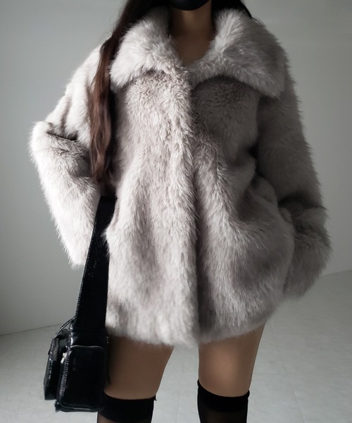 me+em select(ミームセレクト)の「【 5color 】フェイクファーボリュームミドルコート / fake fur volume middle coat(その他アウター・レディース・ブラウン/ブラック/アイボリー/グレー/ベージュ・FREE)」の7枚目の写真