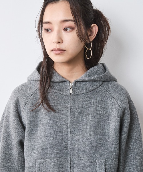 CHIC STYLE（シックスタイル）の「ジップアップニットフーディ＜大きいサイズ有＞シックスタイル（パーカー・レディース・アイボリー/グレー/ブラック・L/M/5L/4L/3L/LL）」の13枚目の写真