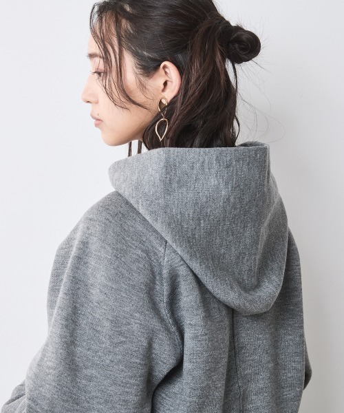 CHIC STYLE（シックスタイル）の「ジップアップニットフーディ＜大きいサイズ有＞シックスタイル（パーカー・レディース・アイボリー/グレー/ブラック・L/M/5L/4L/3L/LL）」の14枚目の写真