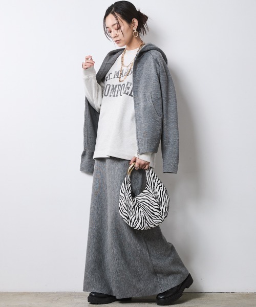 CHIC STYLE（シックスタイル）の「ジップアップニットフーディ＜大きいサイズ有＞シックスタイル（パーカー・レディース・アイボリー/グレー/ブラック・L/M/5L/4L/3L/LL）」の4枚目の写真