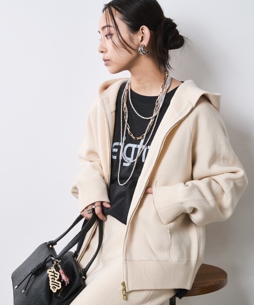 CHIC STYLE（シックスタイル）の「ジップアップニットフーディ＜大きいサイズ有＞シックスタイル（パーカー・レディース・アイボリー/グレー/ブラック・L/M/5L/4L/3L/LL）」の22枚目の写真