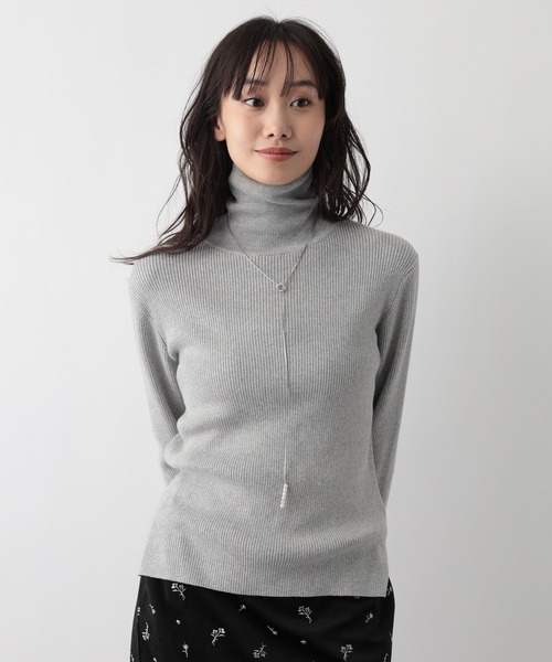 FOUND GOOD（ファウンドグッド）の「メンカシミヤリブタートルニット（ニット/セーター・レディース・ブラック/グレー系2/レッド系8/ベージュ・L/M）」の3枚目の写真