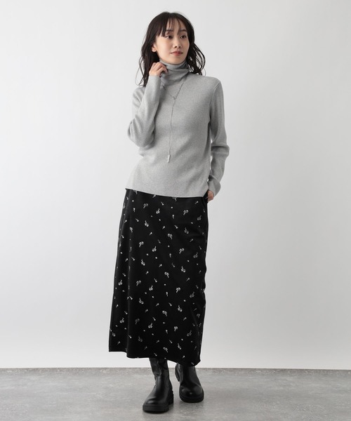 FOUND GOOD（ファウンドグッド）の「メンカシミヤリブタートルニット（ニット/セーター・レディース・ブラック/グレー系2/レッド系8/ベージュ・L/M）」の10枚目の写真