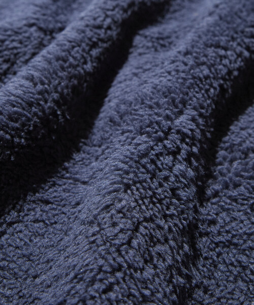 FREAK'S STORE（フリークスストア）の「限定展開 KAVU×FREAK'S STORE/カブー 別注 ナイロン切り替え シャギーフリース クルーネックプルオーバー / ヘムコード（その他トップス・メンズ・スミクロ/ベージュ/ネイビー/ブラック・SMALL/MEDIUM/LARGE）」の7枚目の写真