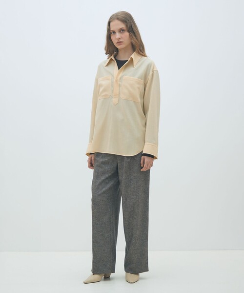 MACPHEE(マカフィー)の「ウールジョーゼット プルオーバーシャツ(シャツ/ブラウス・レディース・ライトイエロー/ネイビー・36)」の3枚目の写真