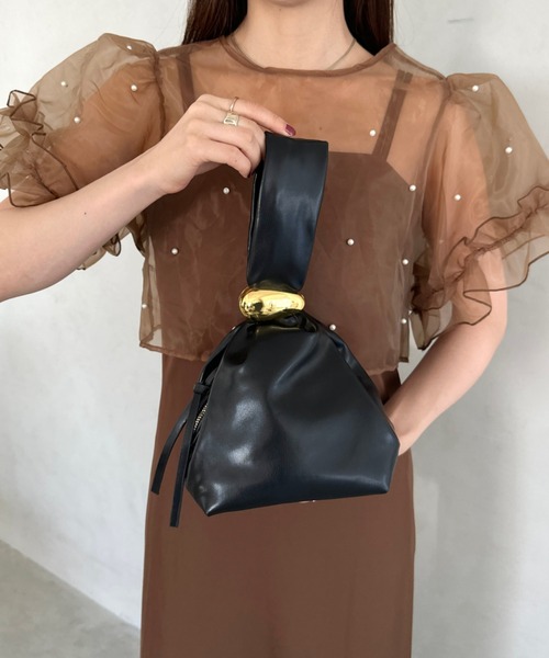 MYMOOD.（マイムード）の「ワンポイントパーツ ワンハンドルサイドファスナーハンドバッグ オケージョンバッグ 結婚式 お呼ばれ オケージョン（ハンドバッグ・レディース・ワインレッド/アイボリー/ブラック/ブラウン・FREE）」の3枚目の写真