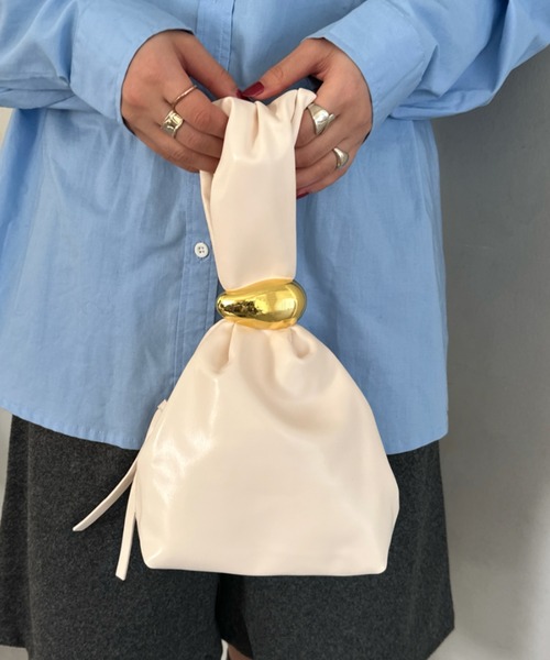 MYMOOD.（マイムード）の「ワンポイントパーツ ワンハンドルサイドファスナーハンドバッグ オケージョンバッグ 結婚式 お呼ばれ オケージョン（ハンドバッグ・レディース・ワインレッド/アイボリー/ブラック/ブラウン・FREE）」の11枚目の写真