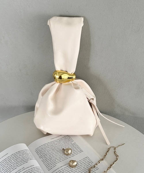 MYMOOD.（マイムード）の「ワンポイントパーツ ワンハンドルサイドファスナーハンドバッグ オケージョンバッグ 結婚式 お呼ばれ オケージョン（ハンドバッグ・レディース・ワインレッド/アイボリー/ブラック/ブラウン・FREE）」の7枚目の写真