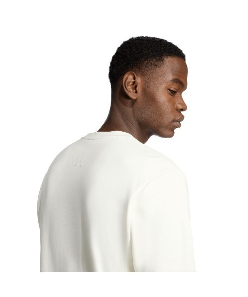 adidas(アディダス)の「【別注】アディダス adidas ドッグ サッカー パッチポケット グラフィック スウェットシャツ 限定コラボ(スウェット・メンズ・ネイビー/オフホワイト/グレー・S/M/L/LL/3L)」の6枚目の写真