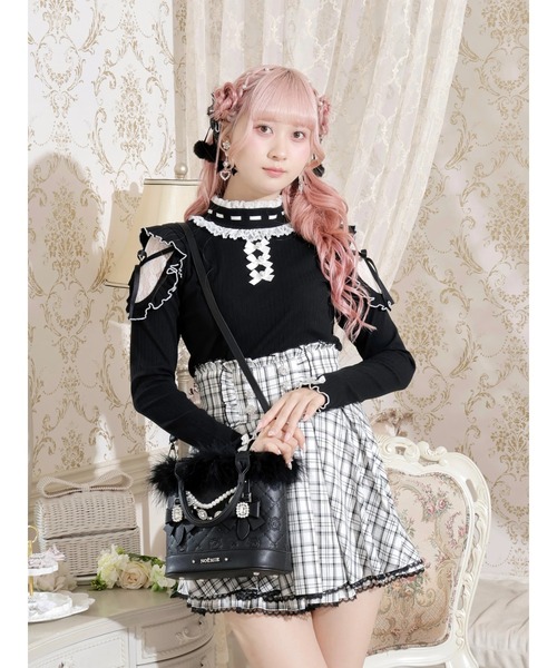NOEMIE(ノエミー)の「お嬢さんビジューモノグラム2wayショルダーファーバッグ(ショルダーバッグ・レディース・オフホワイト/ピンク/ブラック・ONE SIZE)」の7枚目の写真