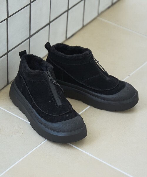 coen（コーエン）の「【PARKNIK（パークニック）】TOECAPムートンライクジップショートブーツ（23.5cm/24.5cm）（スニーカー・レディース・ブラック/ベージュ・23.5cm/24.5cm）」の2枚目の写真