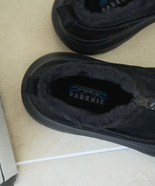 coen（コーエン）の「【PARKNIK（パークニック）】TOECAPムートンライクジップショートブーツ（23.5cm/24.5cm）（スニーカー・レディース・ブラック/ベージュ・23.5cm/24.5cm）」の4枚目の写真