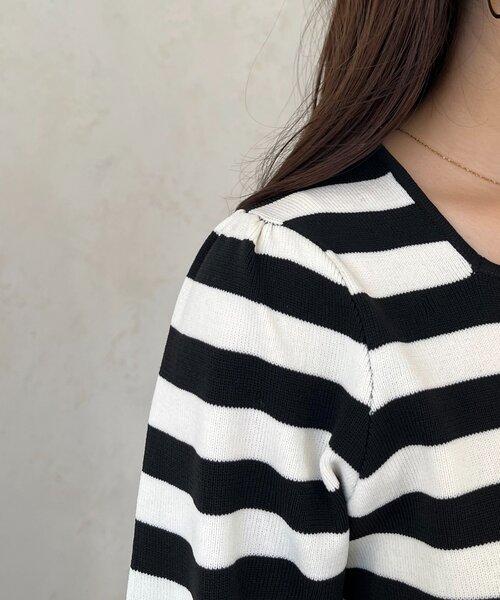 prose verse（プロズヴェール）の「ボリュームドットチュールフリルスクエアネックニット（ニット/セーター・レディース・ブラック/ブラック系その他・LARGE/MEDIUM）」の9枚目の写真