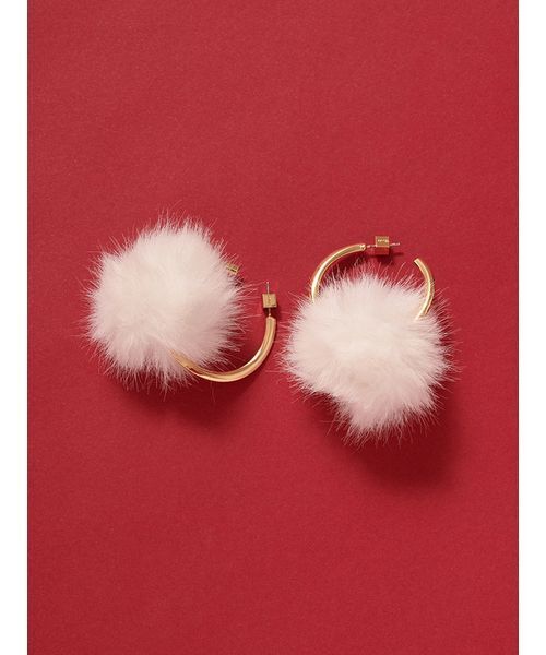 SNIDEL（スナイデル）の「ファーフープピアス（ピアス（両耳用）・レディース・ライトグレー/アイボリー/マルチ・F）」の2枚目の写真