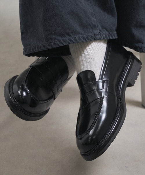 PUBLIC TOKYO(パブリックトウキョウ)の「SCOTCHGARDレザーローファー(ローファー・メンズ・ブラック・2/1/3)」の5枚目の写真