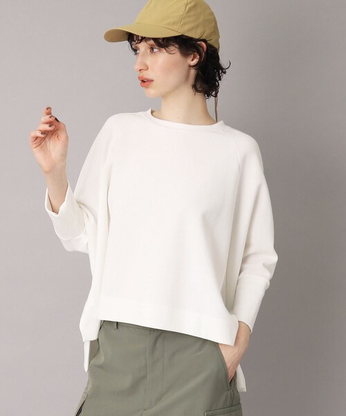 COGTHEBIGSMOKE（コグザビッグスモーク）の「COGTHEBIGSMOKE（コグ ザ ビッグスモーク）【別注】ISADORA トップス（Tシャツ/カットソー・レディース・ブラック/ホワイト/ベージュ・00）」の4枚目の写真