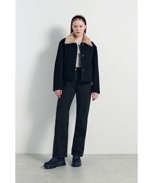 MUSINSA STANDARD WOMAN（ムシンサスタンダードウーマン）の「ウィメンズ裏起毛ストレートデニムパンツ[ウォッシュドブラック]（デニムパンツ・レディース・その他・30/24/25/26/27/28/29）」の4枚目の写真