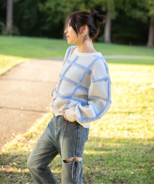 GORGE(ゴージ)の「《ふわシャギーライン》レディース チェック柄 ニット セーター ゆるシルエット 秋冬(ニット/セーター・レディース・オフホワイト/グレー/ベージュ・F)」の13枚目の写真