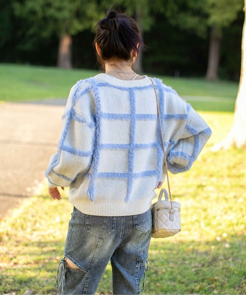 GORGE(ゴージ)の「《ふわシャギーライン》レディース チェック柄 ニット セーター ゆるシルエット 秋冬(ニット/セーター・レディース・オフホワイト/グレー/ベージュ・F)」の4枚目の写真