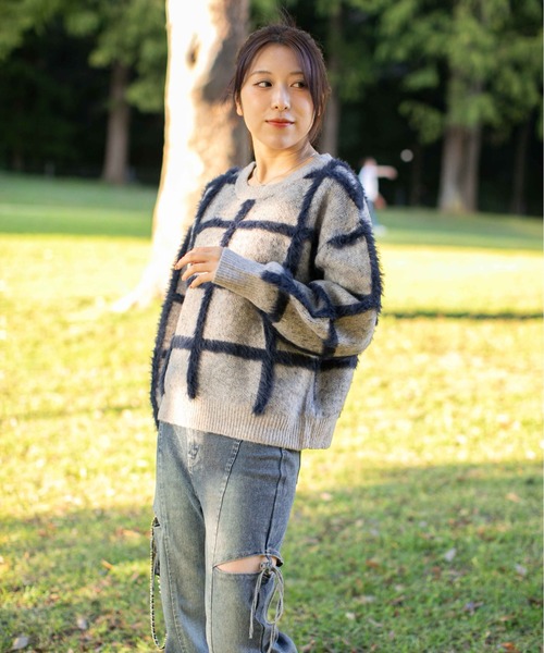 GORGE(ゴージ)の「《ふわシャギーライン》レディース チェック柄 ニット セーター ゆるシルエット 秋冬(ニット/セーター・レディース・オフホワイト/グレー/ベージュ・F)」の5枚目の写真