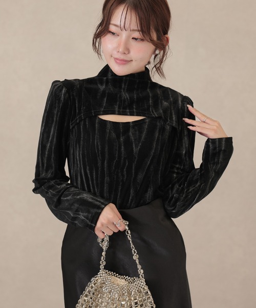 Lace Ladies(レースレディース)の「ベロア ニュアンス ストライプ オープンカット トップス(その他トップス・レディース・ブラック/モカ・FREE)」の13枚目の写真