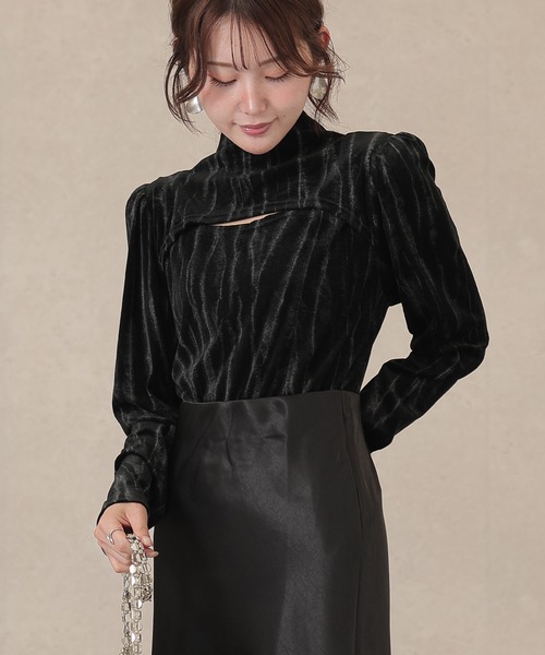 Lace Ladies(レースレディース)の「ベロア ニュアンス ストライプ オープンカット トップス(その他トップス・レディース・ブラック/モカ・FREE)」の15枚目の写真