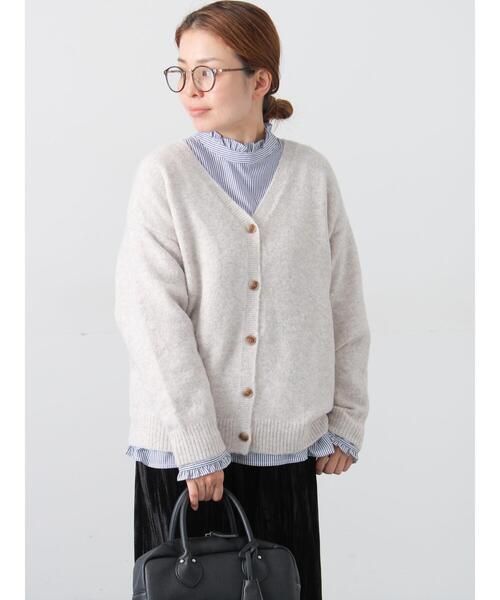 Lugnoncure（ルノンキュール）の「ウール混ふわふわVネックカーディガン（カーディガン/ボレロ・レディース・オレンジ/ベージュ/ブルー/グレー・F）」の3枚目の写真